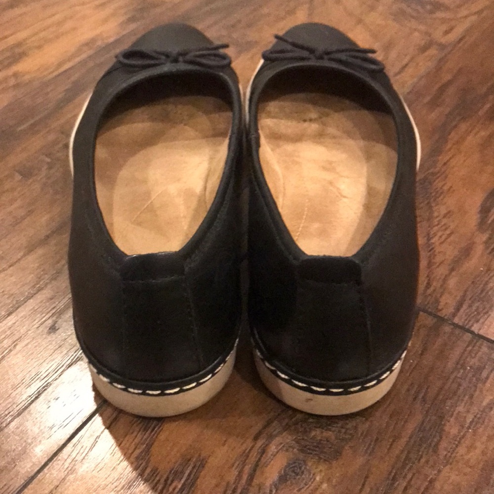 Clarks flats - Picture 4 of 5